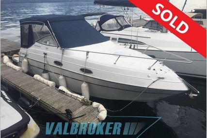 Four Winns 258 for sale in Italy for €25,000 (£21,995)