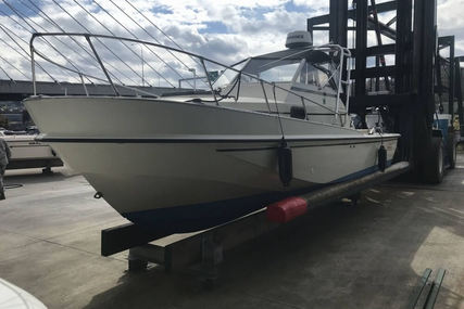 Boston Whaler 25 Revenge Walkaround for sale in United States of America for $21,000 (£16,390) Boston Whaler 25 Revenge Walkaround for sale in United States of America for $21,000 (£16,390)