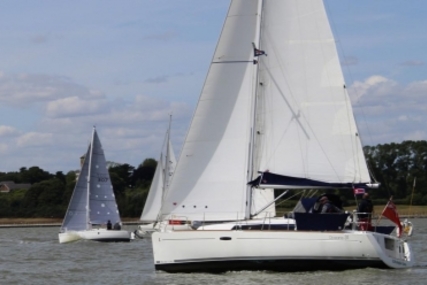 Beneteau Oceanis 31 for sale in United Kingdom for £59,950