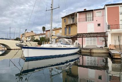 Hallberg-Rassy 37 for sale in France for €169,000 (£149,252)