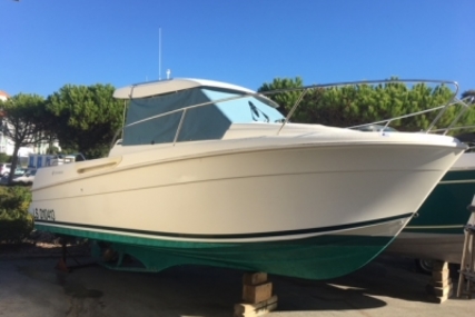 Jeanneau Merry Fisher 655 for sale in France for €21,900 (£19,668)