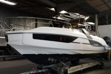 Beneteau Flyer 7.7 Sundeck for sale in France for €52,500 (£46,190)