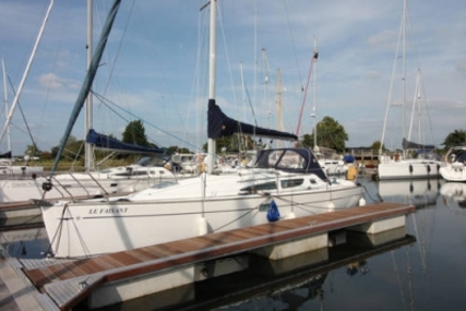 Jeanneau Sun Odyssey 35 for sale in United Kingdom for £57,500
