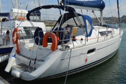 Jeanneau Sun Odyssey 39i for sale in Portugal for €98,000 (£87,140)