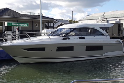 Jeanneau Leader 46 for sale in Finland for €475,000 (£417,271)