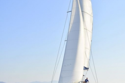 Lagoon 440 for sale in Greece for €268,000 (£236,348)
