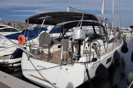 Jeanneau 51 for sale in France for €469,000 (£409,221)