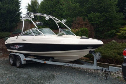 Rinker Captiva 212 - Liberty Edition for sale in United States of America for $25,500 (£19,806)