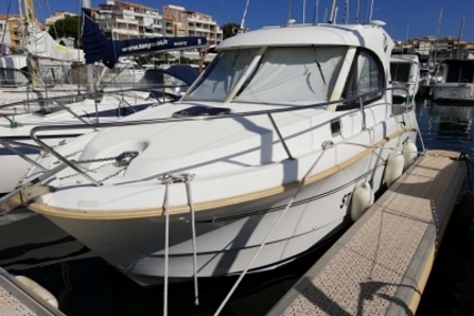 Beneteau Antares 8 for sale in France for €36,500 (£31,691)