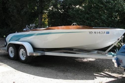 Custom 18 for sale in United States of America for $15,500 (£11,776)