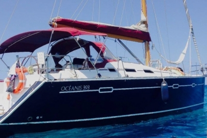 Beneteau Oceanis 393 for sale in Italy for €59,500 (£52,344)
