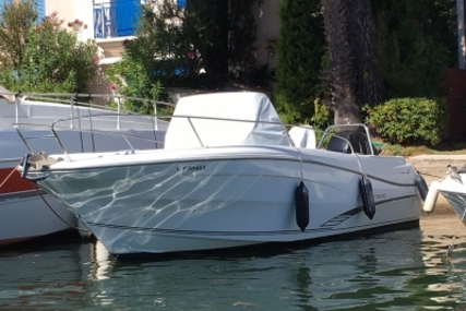 Jeanneau Cap Camarat 7.5 Cc for sale in France for €39,500 (£34,601)