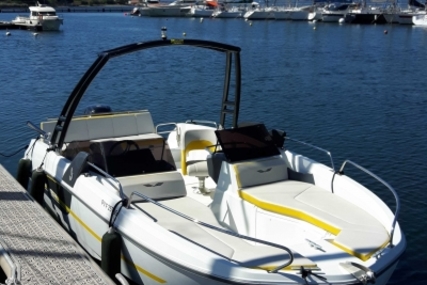 Beneteau Flyer 6.6 Sport Deck for sale in France for €33,000 (£28,773)