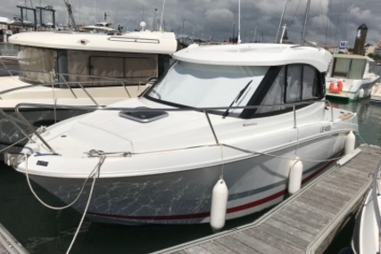 Beneteau Antares 680 HB for sale in France for €35,000 (£30,669)