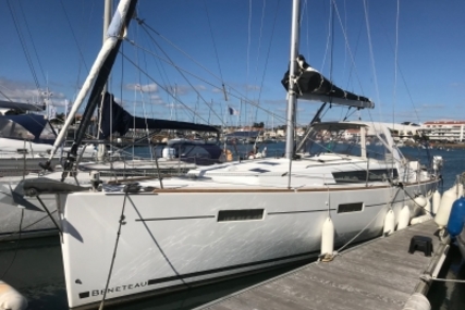Beneteau Oceanis 41 for sale in France for €179,000 (£156,073)