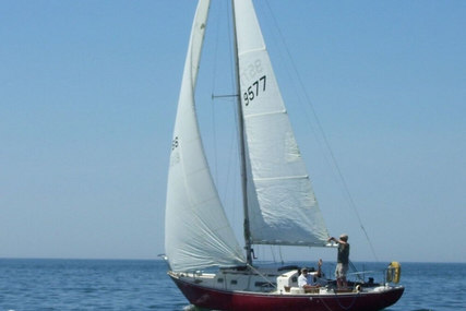 C & C Yachts 30 Redwing for sale in United States of America for $10,000 (£7,648)