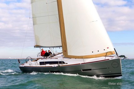 Dufour Yachts 382 for sale in France for €145,000 (£128,931)