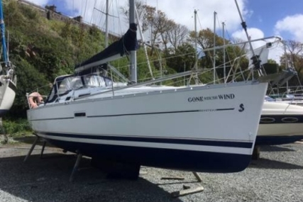 Beneteau Oceanis 323 Clipper Lifting Keel for sale in United Kingdom for £39,950