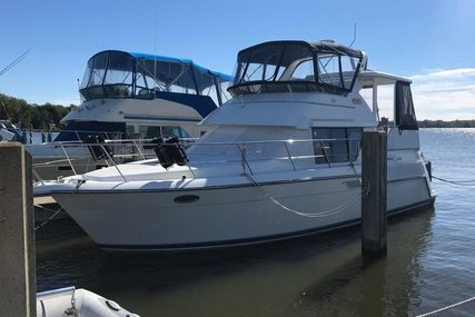 Carver Yachts Aft Cabin 355 for sale in United States of America for $81,200 (£62,583) Carver Yachts Aft Cabin 355 for sale in United States of America for $81,200 (£62,583)