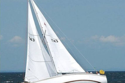 Catalina 30 TRBS Mark I for sale in United States of America for $21,500 (£16,562)