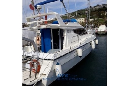 Azimut Yachts 35 for sale in Italy for €48,000 (£42,227)