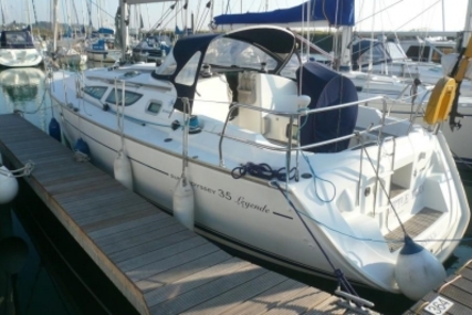 Jeanneau Sun Odyssey 35 for sale in United Kingdom for £54,750