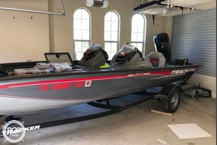 Tracker 19 for sale in United States of America for $23,500 (£18,040)