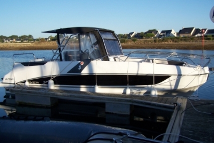 Beneteau Flyer 8.8 SpaceDeck for sale in France for €88,000 (£76,527)