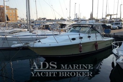 Wellcraft Coastal 330 for sale in Croatia for €110,000 (£96,356)