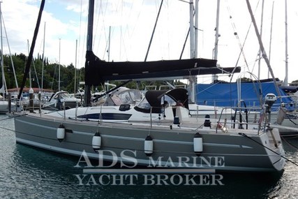 Elan 380 for sale in Slovenia for €109,500 (£94,646)