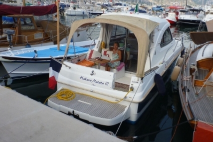 Beneteau Antares 8 for sale in France for €57,000 (£51,271)