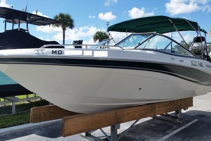 Four Winns 220 Horizon for sale in United States of America for $15,000 (£11,682)
