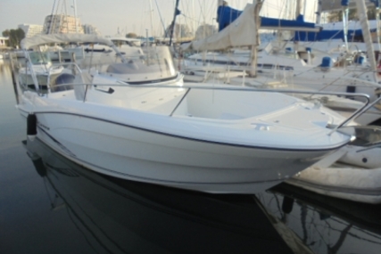 Jeanneau Cap Camarat 7.5 Cc for sale in France for €52,900 (£46,338)
