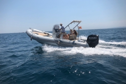 Zodiac 660 MEDLINE for sale in Spain for €37,819 (£32,999)