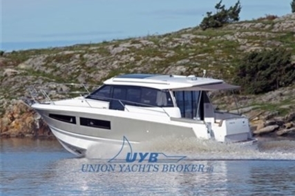 Jeanneau NC 9 for sale in France for €120,000 (£105,116)