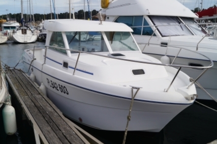 Beneteau Antares 710 for sale in France for €18,900 (£16,806)