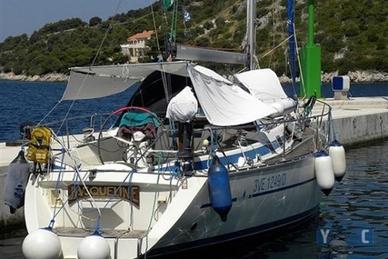 Bavaria Yachts 390 Lagoon for sale in Italy for €45,000 (£39,071)