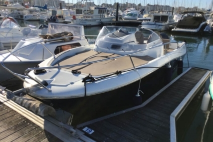 Jeanneau Cap Camarat 7.5 WA for sale in France for €36,000 (£31,524)