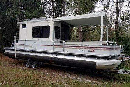 Tracker 30 for sale in United States of America for $27,800 (£21,756)