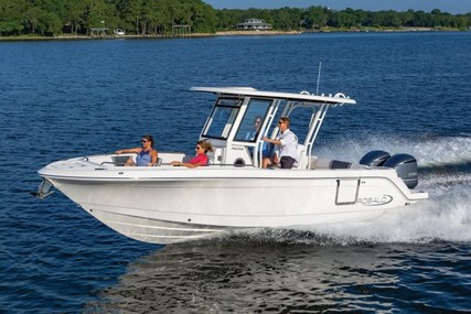 Robalo Centre console R272 for sale in United Kingdom for £162,995
