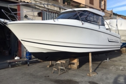 Jeanneau Merry Fisher 755 Marlin for sale in France for €41,000 (£35,655)