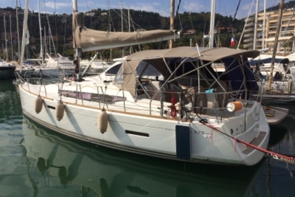 Jeanneau Sun Odyssey 379 for sale in France for €135,000 (£115,480)