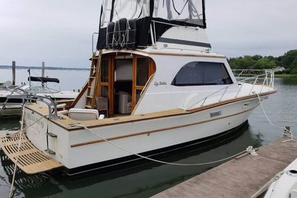 Egg Harbor 33 for sale in United States of America for $19,000 (£14,798)