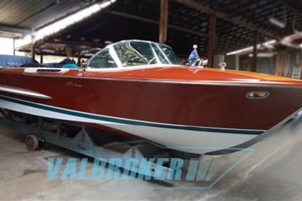 Riva Olympic for sale in Italy for €70,000 (£63,168)