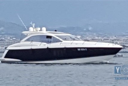 Absolute 52 Hard top for sale in Italy for €450,000 (£404,276)