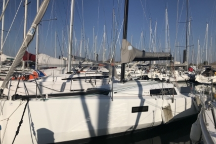C.N. STRUCTURES POGO 30 LIFTING KEEL for sale in France for €150,000 (£132,416)