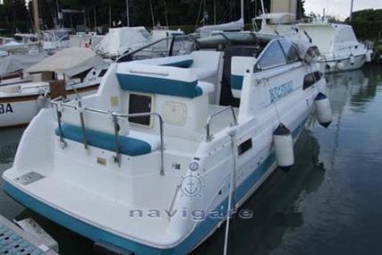Bayliner Ciera 2655 Sunbridge for sale in Italy for €22,000 (£19,079) Bayliner Ciera 2655 Sunbridge for sale in Italy for €22,000 (£19,079)
