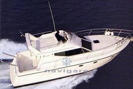 Azimut Yachts 37 for sale in Italy for €75,000 (£65,210)