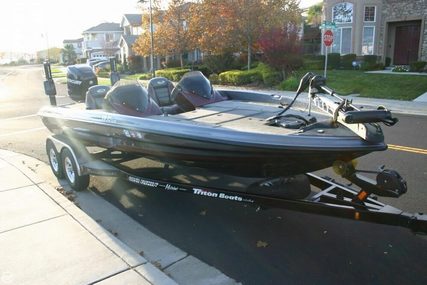Triton 19XS Elite Dual Console for sale in United States of America for $39,900 (£31,629)