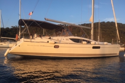 Jeanneau Sun Odyssey 45 DS for sale in France for €172,000 (£149,548)